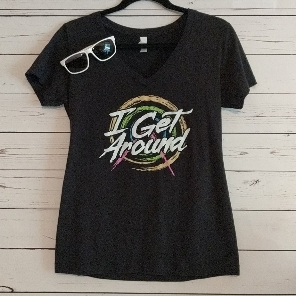Vtg 80s Style‎ Black V-Neck 'I Get Around' Graphic Novelty T-shirt Women's Large